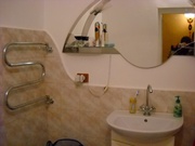 3-х комнатную квартиру в центре города на Киевской набережной